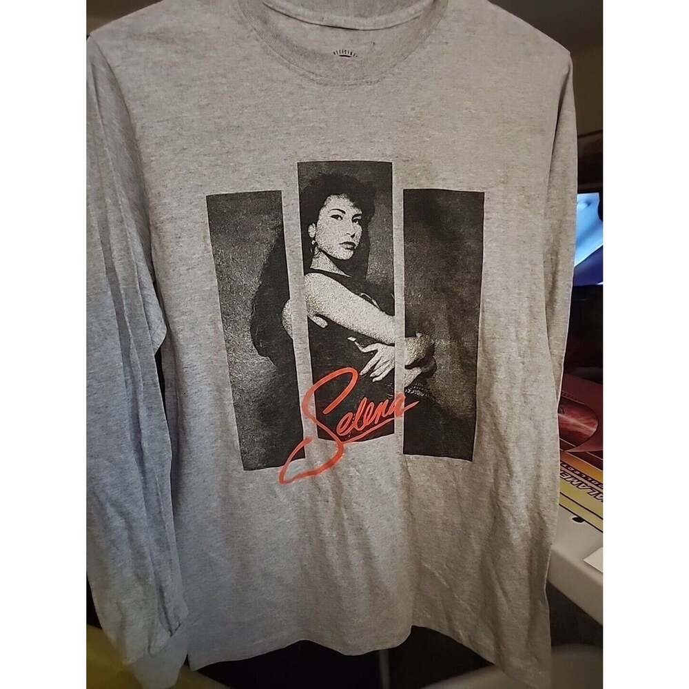 Selena Official Merchandise T Shirt Gray Long Sleeve Size S NWT BBB